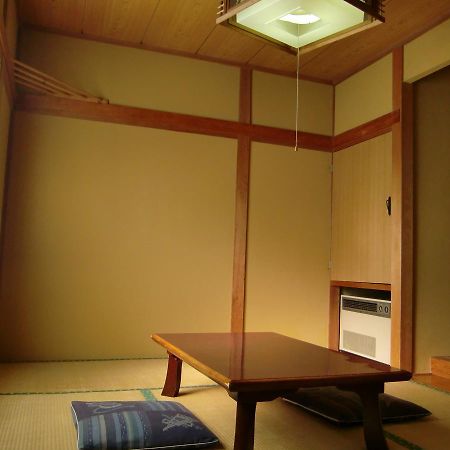 Pension Bergland Kusatsu  Bagian luar foto