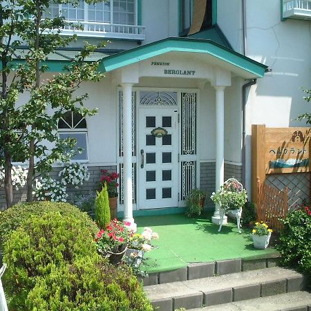 Pension Bergland Kusatsu  Bagian luar foto