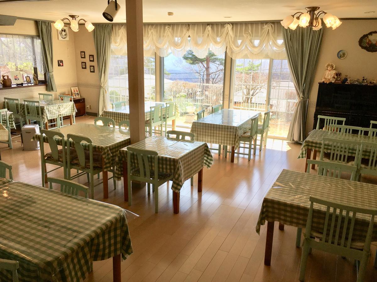 Pension Bergland Kusatsu  Bagian luar foto